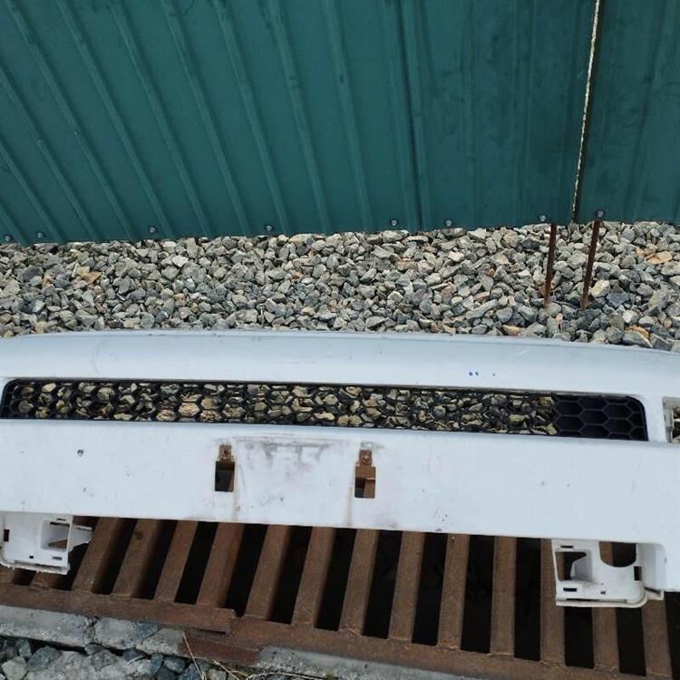 Решетка радиатора Тойота ББ в Белокурихе 87564